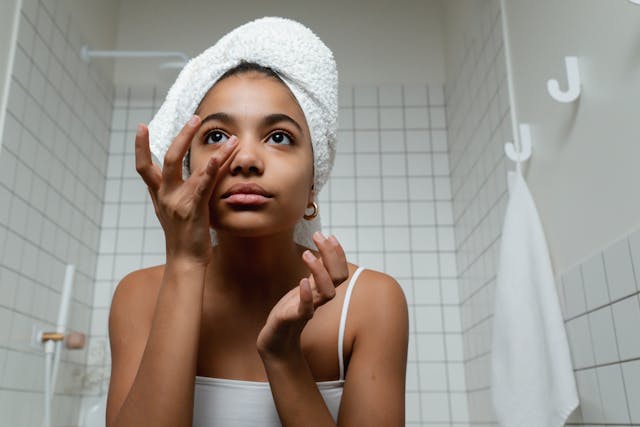 Best Skincare Routine for Oily Skin: How to Control Shine and Breakouts