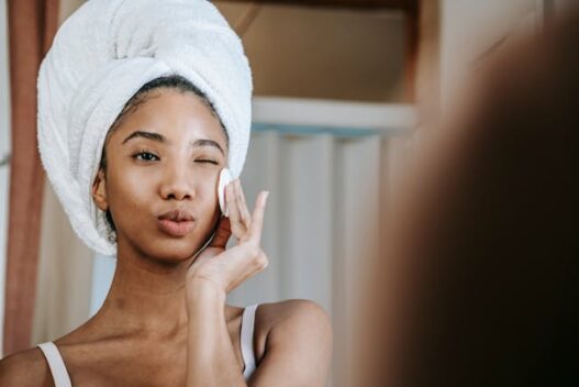 Dry Skin Problems? Hydration Secrets for a Soft and Glowing Complexion