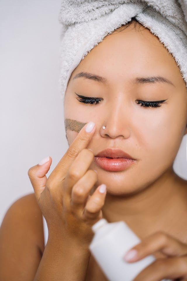 Sensitive Skin 101: Causes, Symptoms, and the Best Skincare Routine